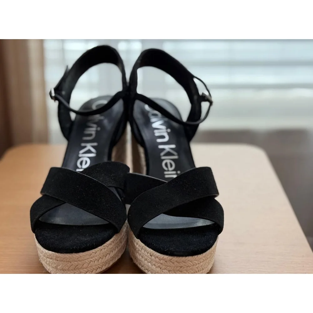 CALVIN KLEIN ELORY Suede LEATHER Cross Strap Espadrille Wedge Sandal 9.5 M BLACK